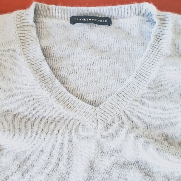 V-neck sweater - Picture 2 of 3